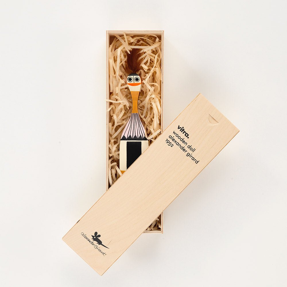 Muñeca de madera n.º 1
