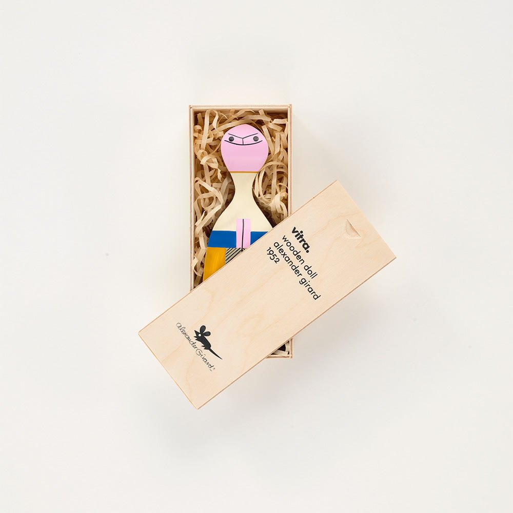 Muñeca de madera n.º 15