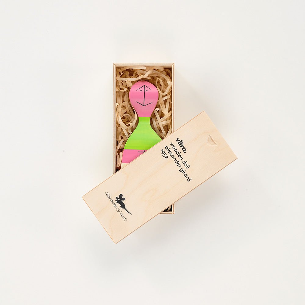 Muñeca de madera n.º 19